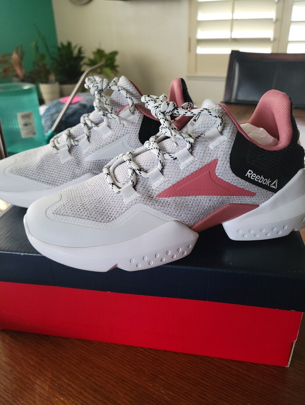Reebok Women's White and Pink Athletic Training Sneakers